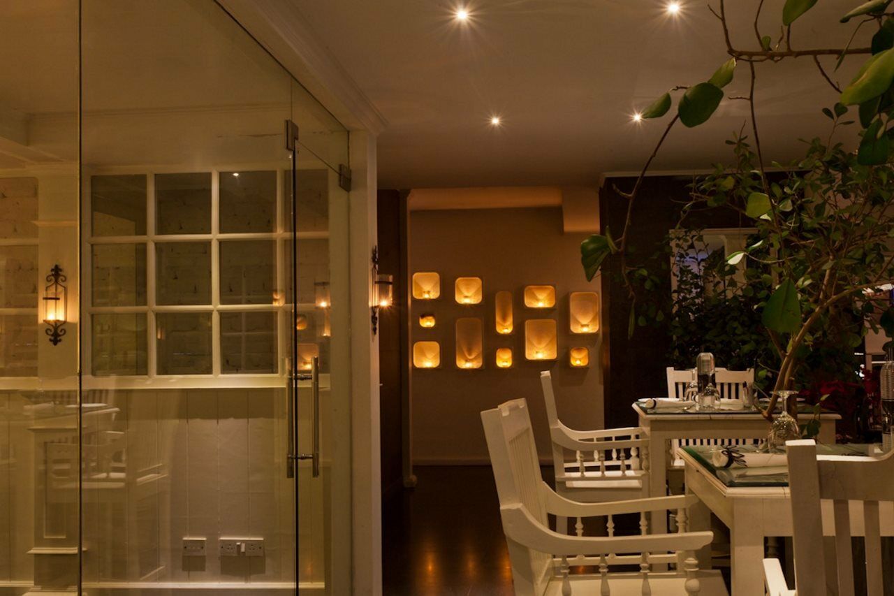 Escape Hotel & Spa Bangalore Luaran gambar